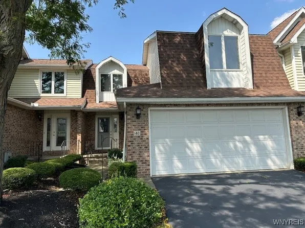 140 Niagara Shore Dr, Tonawanda, NY 14150