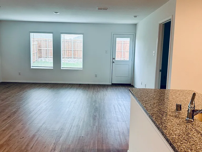 5816 Crystal Water Way — Photo 11