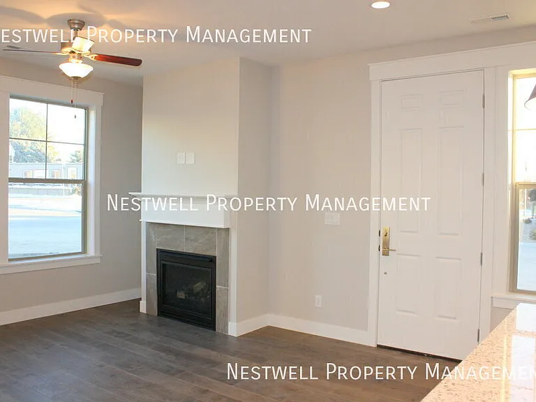 10486 S Beetdigger Blvd — Photo 4