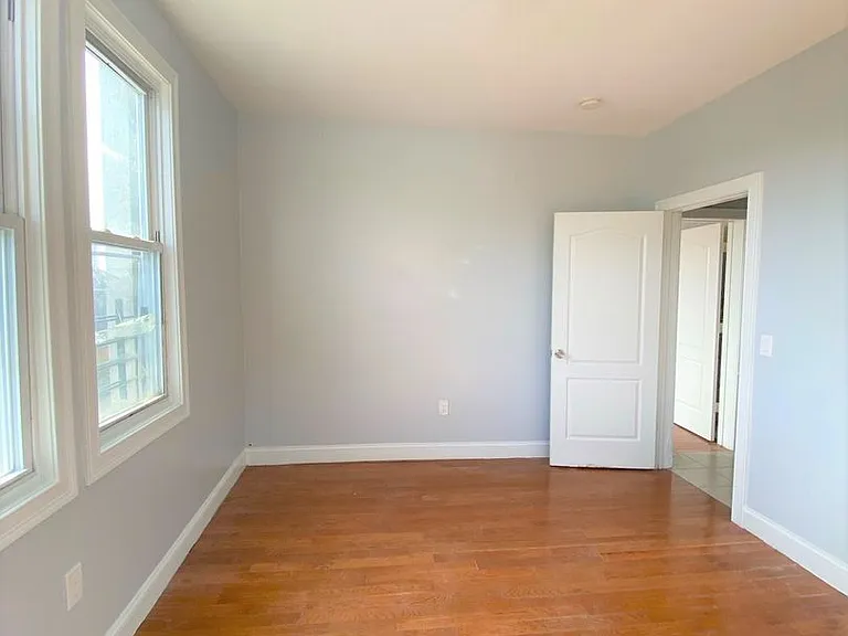 401 401 6th Street LLC — Photo 4