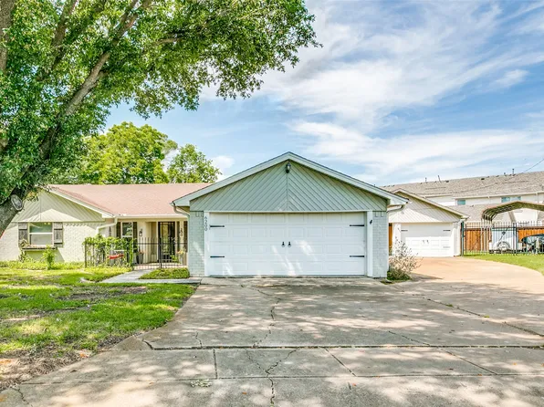 6200 Gayle Dr, North Richland Hills, TX 76180