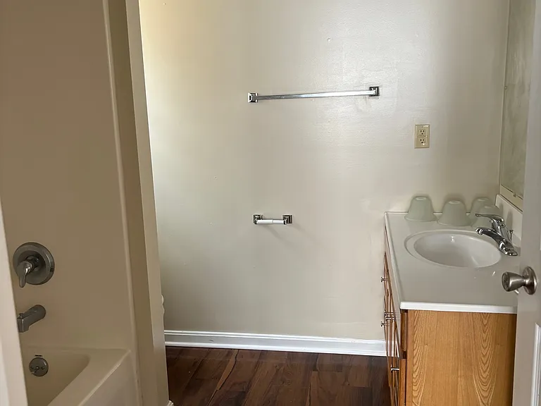 929 Old Ekron Rd — Photo 6