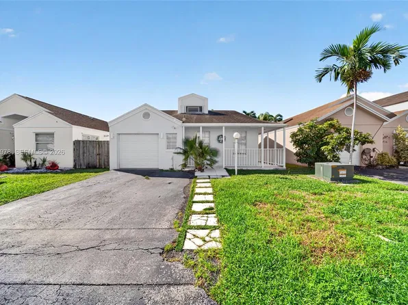 10024 SW 222nd St, Cutler Bay, FL 33190