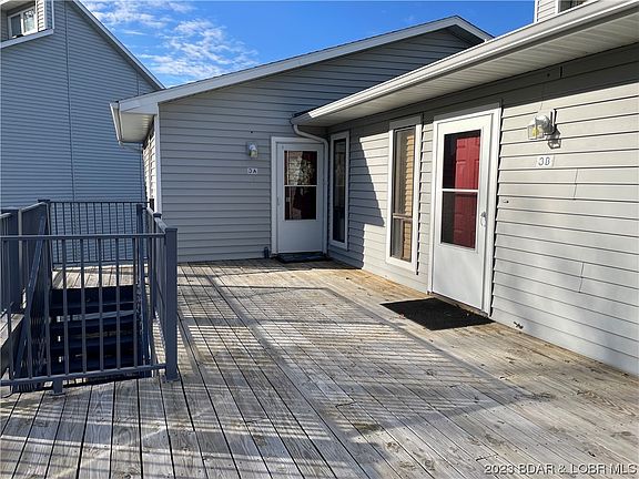 3rd image of 109 Woodcrest Dr #3A