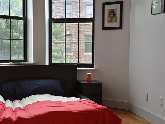 3rd image of 461 Park Ave