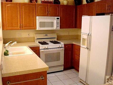 3rd image of 78987 Chardonnay Way