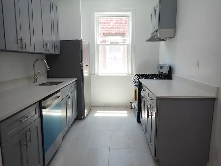 663 E 94th St #3 — Photo 10