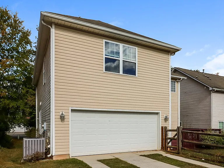 6110 Colonial Garden Dr — Photo 17