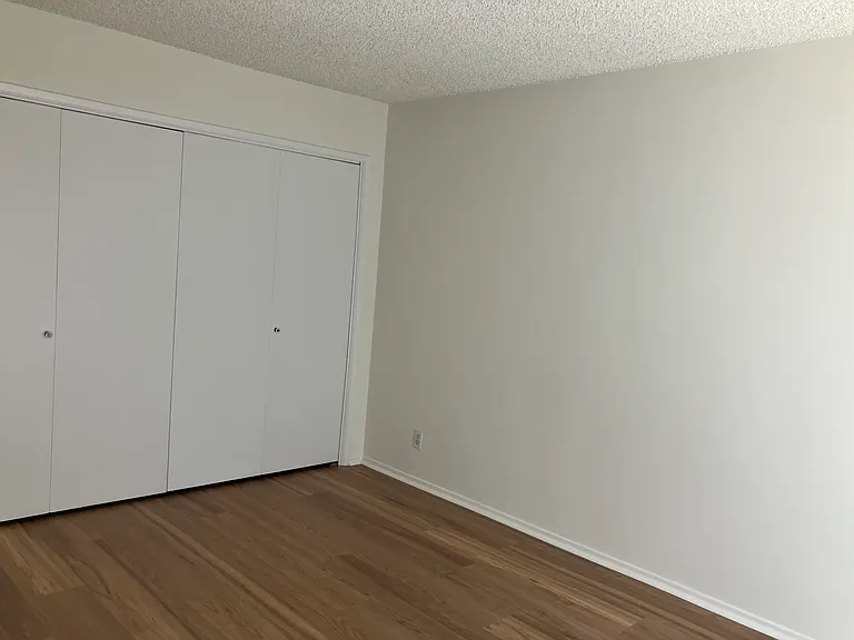 1749 Butler Ave #1 — Photo 16
