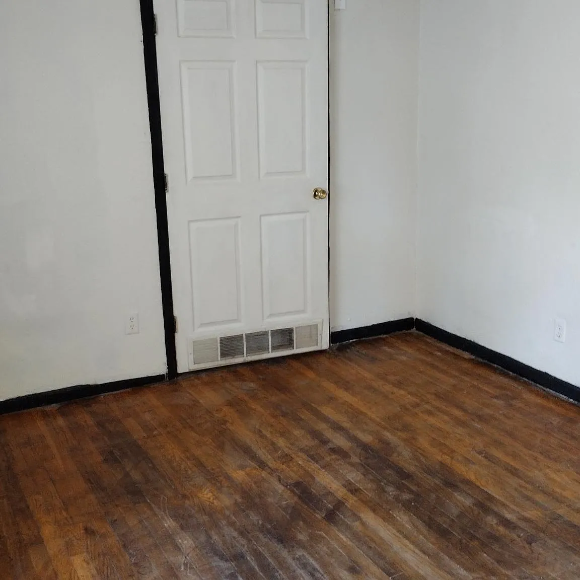 1 bed, 800 sqft, $900 — Photo 2