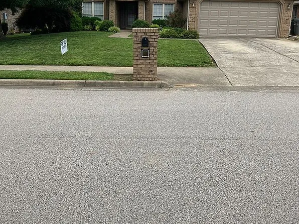 8508 Starview Ct, Sellersburg, IN 47172