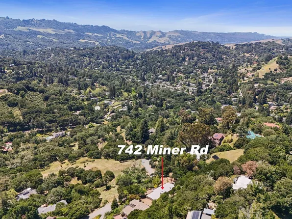 742 Miner Rd, Orinda, CA 94563