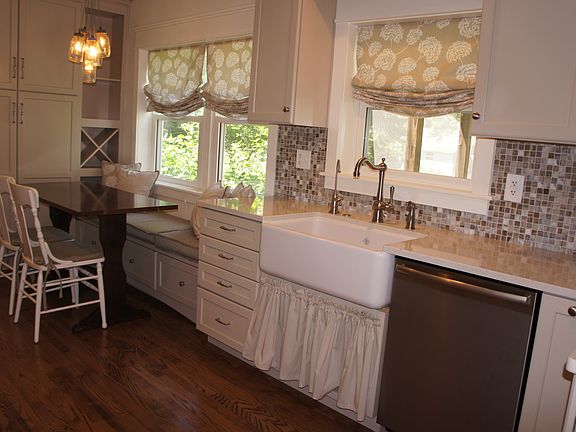 Tile backsplash, sink skirt