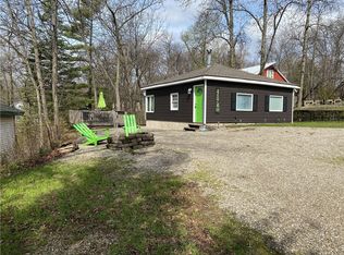 4174 Tracey Dr, Brooklyn, IA 52211