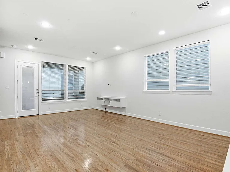 2733 Eado Edge Ct — Photo 9