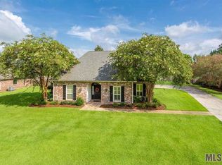 4404 Roseland Dr, Port Allen, LA 70767