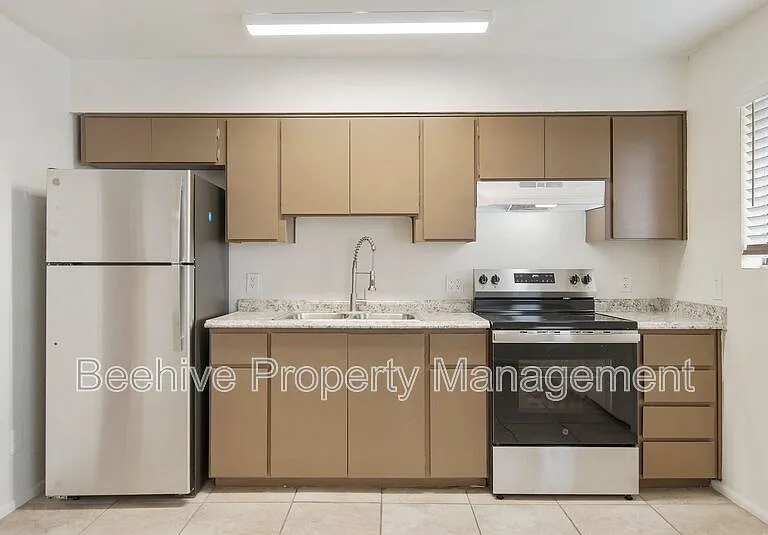 1634 E Monroe St #2 — Photo 1