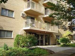 115 Marengo Ave APT 403, Forest Park, IL 60130