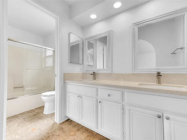 3640 Honey Glen Way — Photo 5