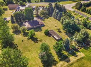 109 N Browns Lake Dr, Burlington, WI 53105