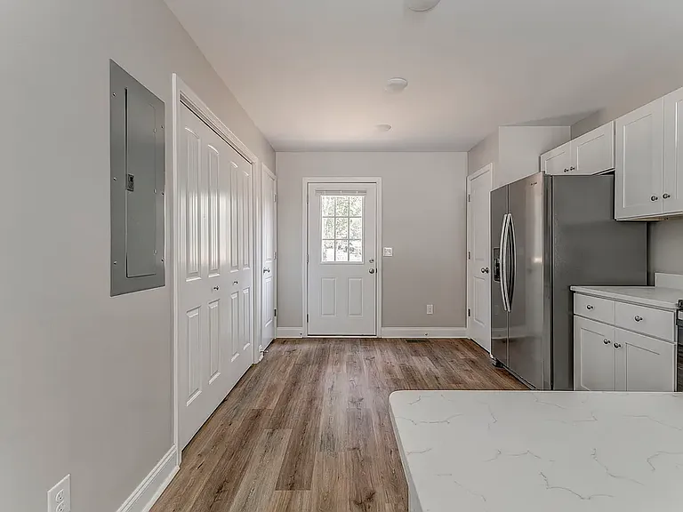 124 Callahan Cavender Rd SE #B — Photo 10