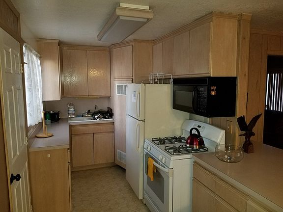 5th image of 248 Greenspot Blvd