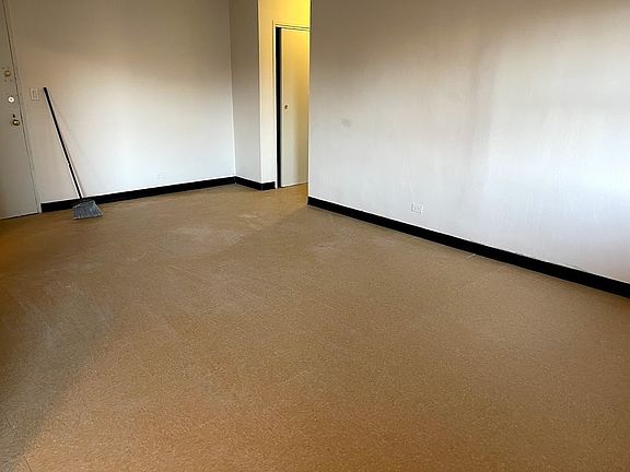 4th image of 1720 Bedford Ave APT 3C
