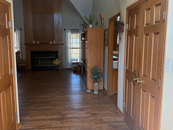 4th image of 1609 Lorraine Dr