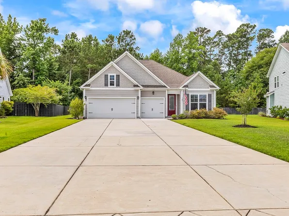 64 Black Pearl Court, Pawleys Island, SC 29585