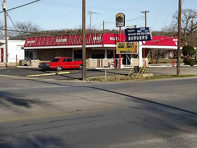 1st image of 1504 S Oak Ave