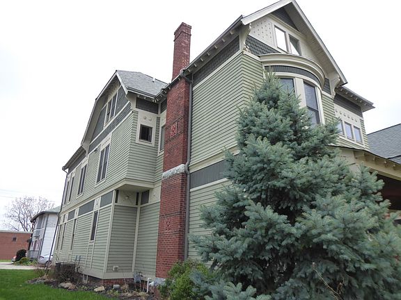 4th image of 1527 Carrollton Ave