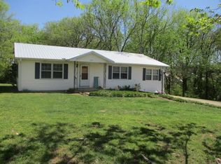 1750 Old Florence Rd, Lawrenceburg, TN 38464