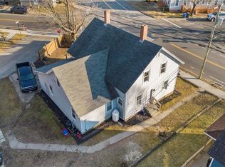 611 Riverside Dr, North Grosvenordale, CT 06255