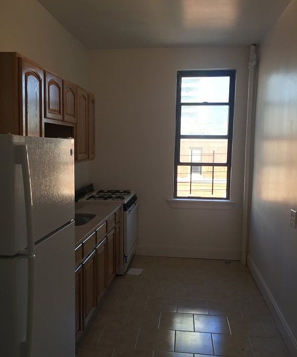 1st image of 220 Audubon Ave APT 61