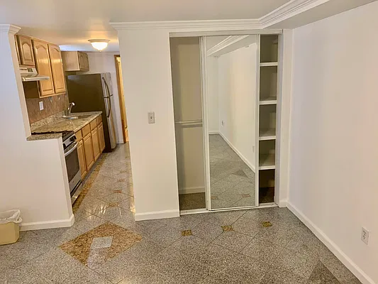 Rented by REALTY QUEST NEW YORK INC | media 4