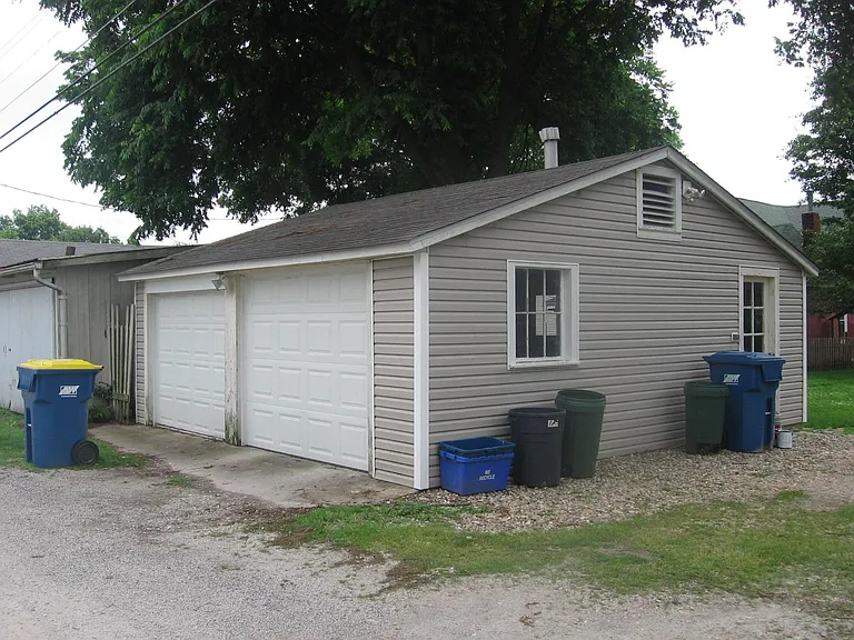 204 E Hanover St — Photo 18