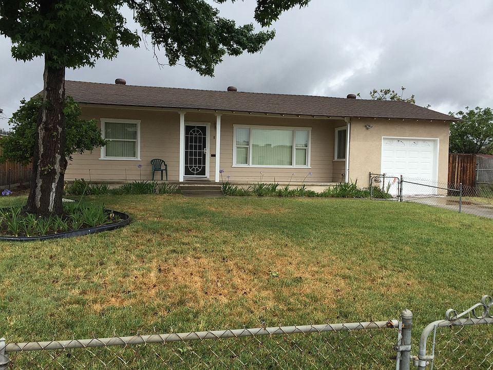 2nd image of 810 S Johnson Ave