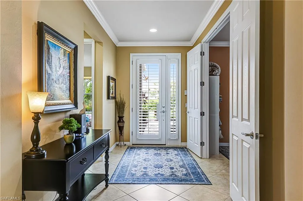 3 bed, 2.5 bath, 2250 sqft, $6,500 — Photo 3