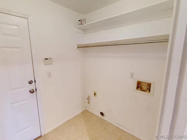 7434 S 95th East Ave — Photo 25