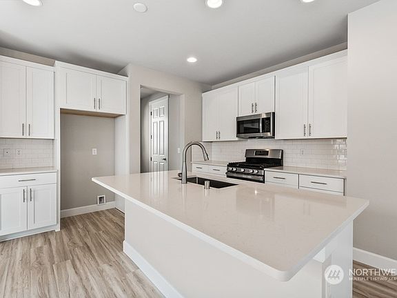 5th image of 6492 Halyard Circle SE #106