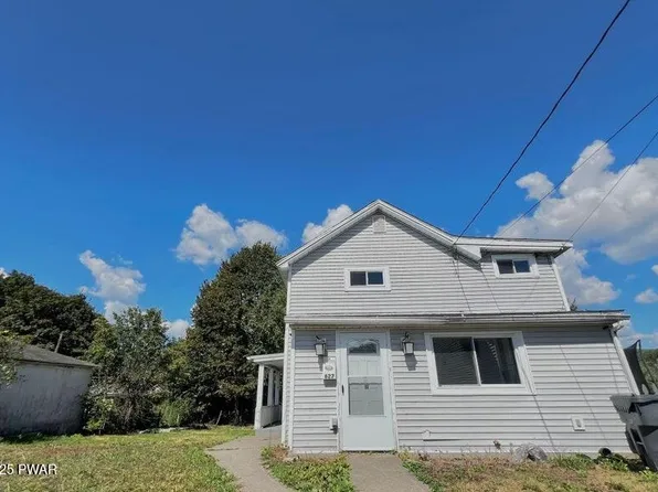 627 May St, Mayfield, PA 18433