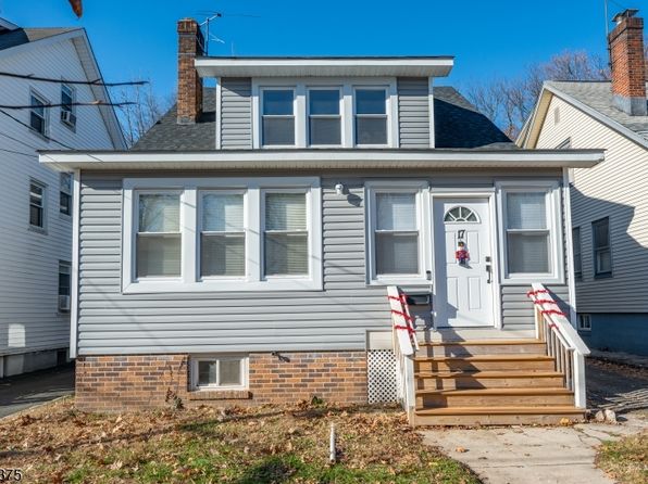 17 Peachtree Rd Floor 2