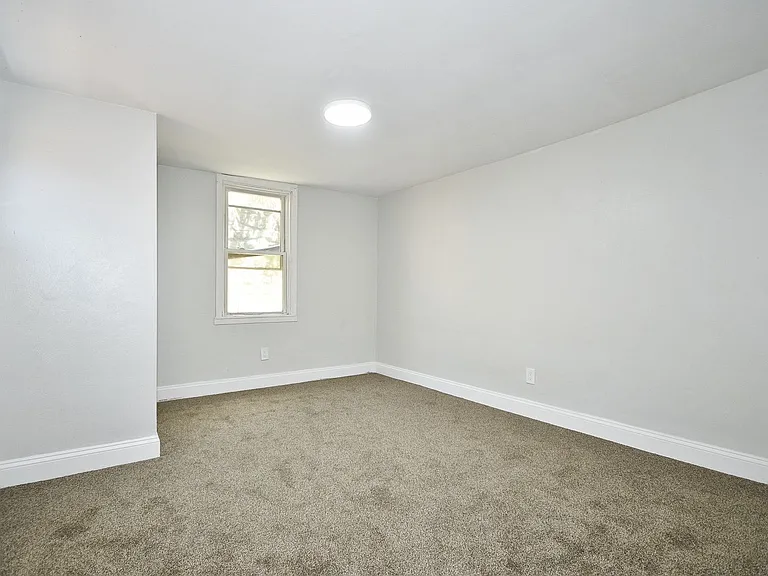 1103 Crosby St #1 — Photo 22