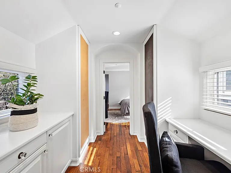 20 Cape Danbury — Photo 40