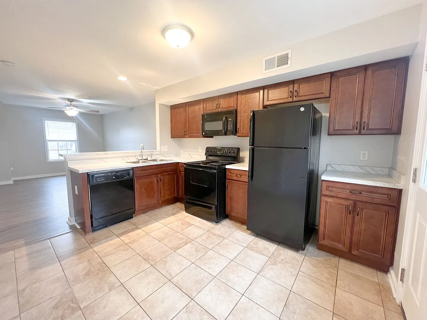 777 Cherrybark Lane — Photo 4