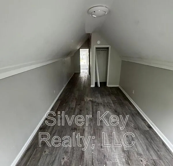 405 Park St #4 — Photo 7