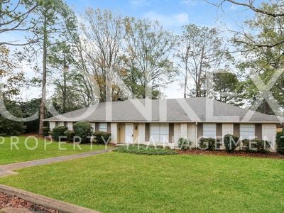 1200 Dartmoor Dr, Clinton, MS, 39056