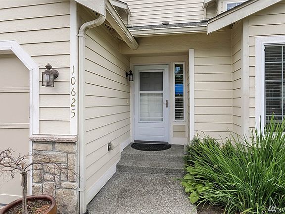 2nd image of 10625 SE 266th Pl