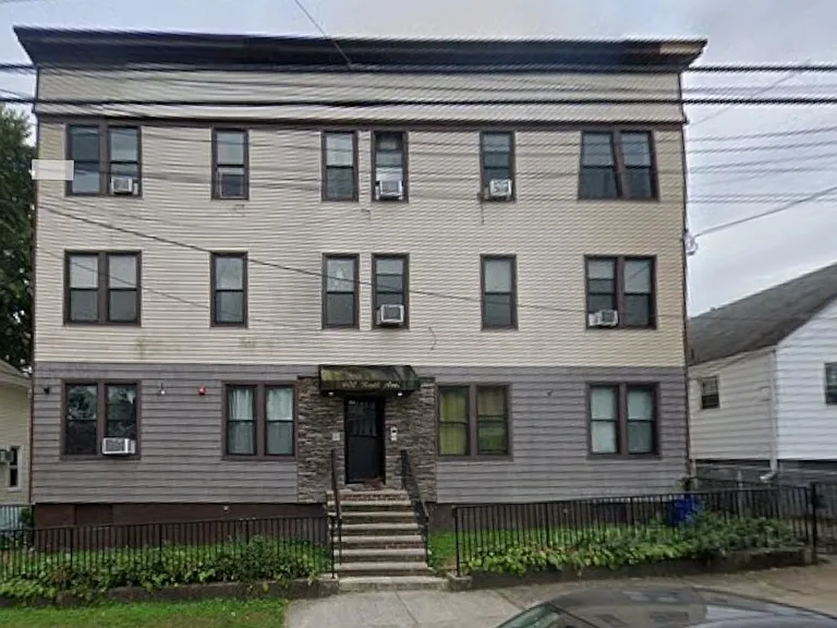 400 9th Ave #3R — Photo 1