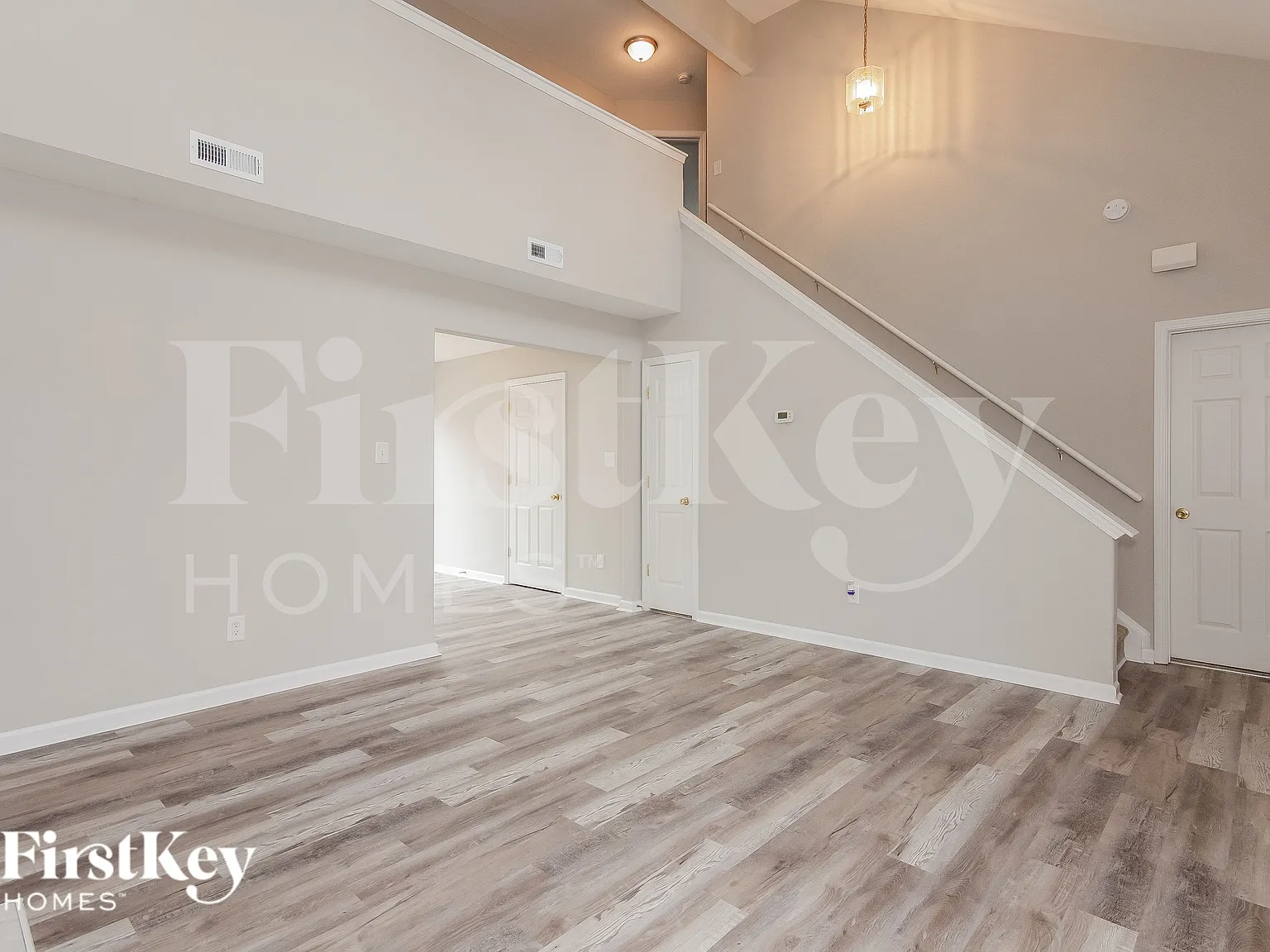 3 bed, 2.5 bath, 1628 sqft, $1,940 — Photo 3